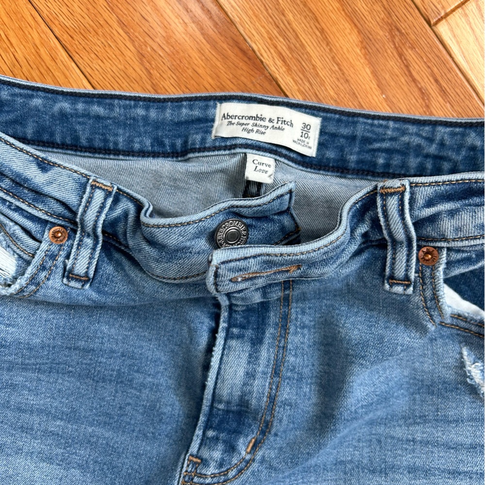 Abercrombie & Fitch Super Skinny Ankle High Rise Jean- curve love